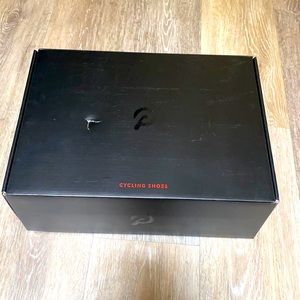 Peloton Cycling Shoes: Brand New Size 42